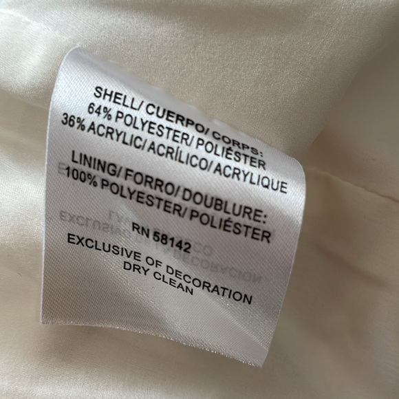 Gal meets glam blazer - Picture 3 of 3